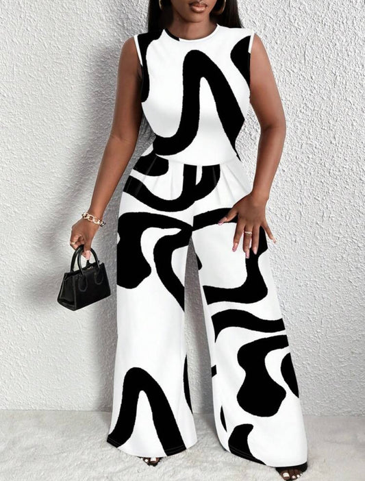 Black and White Loose Fit Sleeveless/wide leg Jumpsuit size 18/3xl